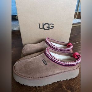 UGG Tazz Mule Slipper Chestnut Platform shoe